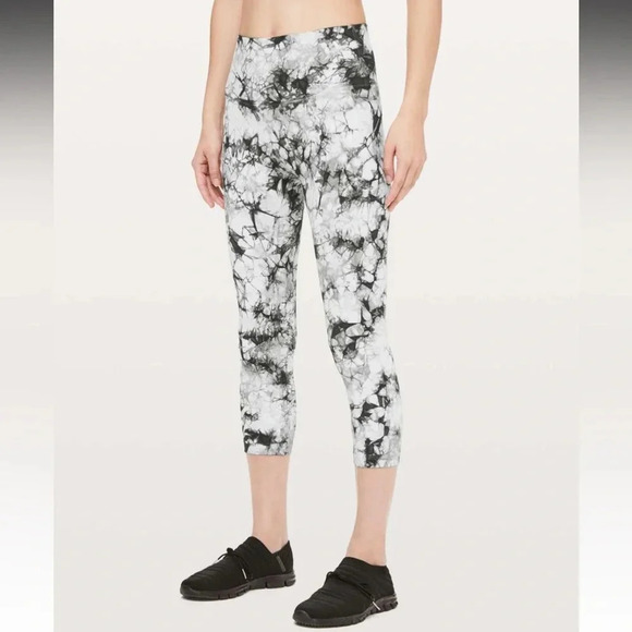 Lululemon Wunder Under Crop Hi-Rise Full-On Luxtreme Legging Dual Shibori 21" - Picture 1 of 9